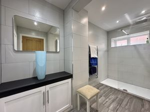 Photo 43- click for photo gallery